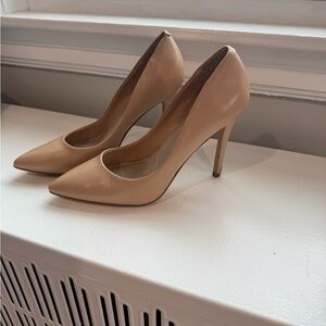 Elegant Tan Women's Heels